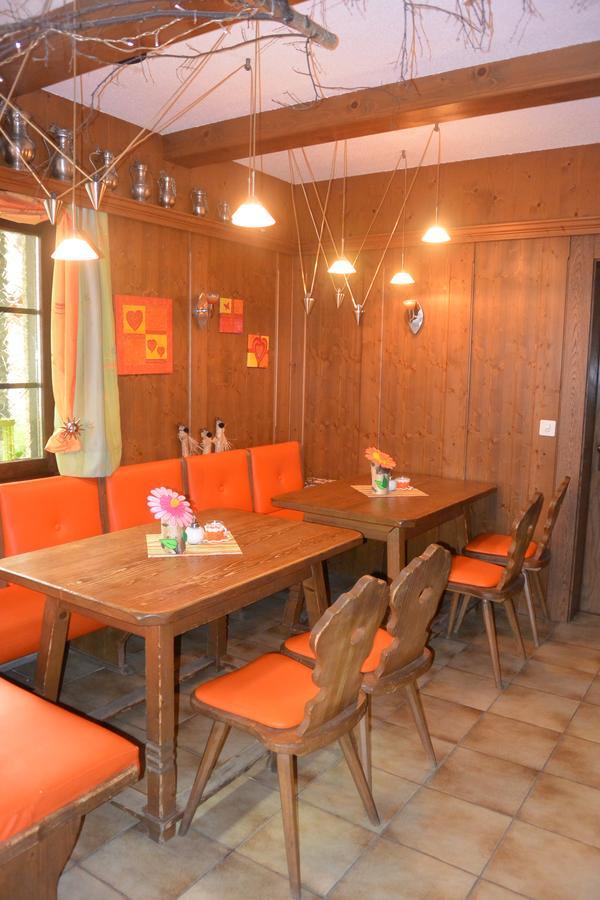 Hotel Baergsunnu Saas-Grund Ngoại thất bức ảnh