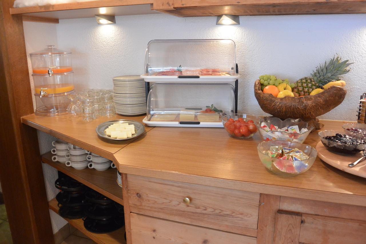 Hotel Baergsunnu Saas-Grund Ngoại thất bức ảnh