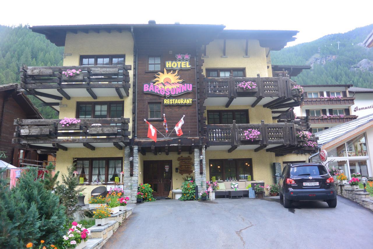 Hotel Baergsunnu Saas-Grund Ngoại thất bức ảnh