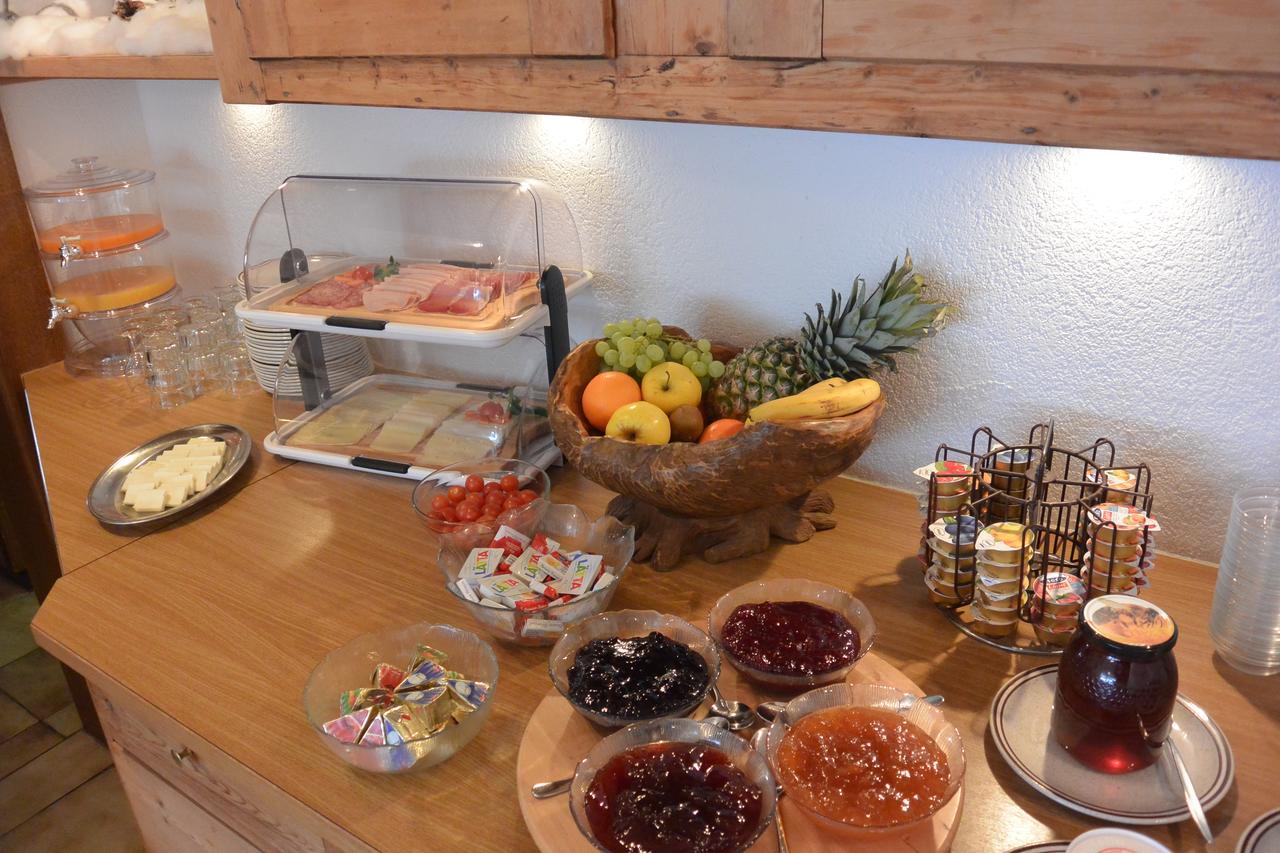 Hotel Baergsunnu Saas-Grund Ngoại thất bức ảnh